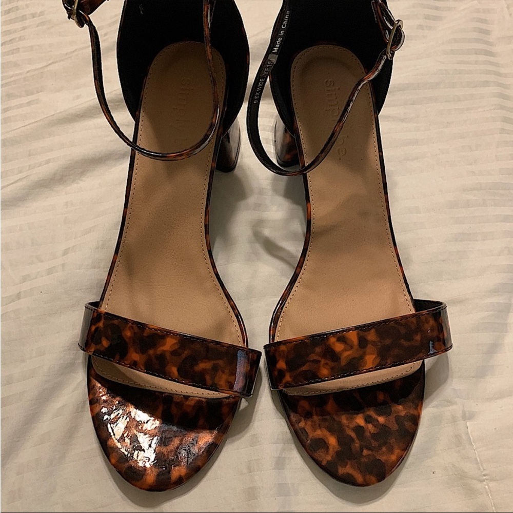 Tortoise heel shoe EXTRA WIDE
